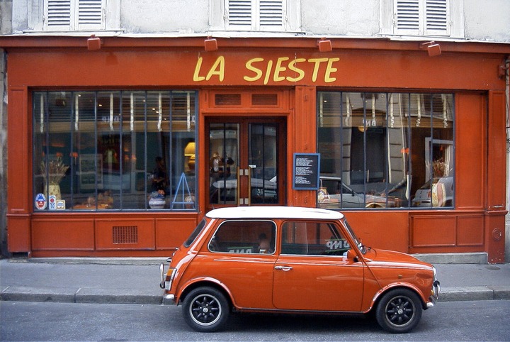 red mini